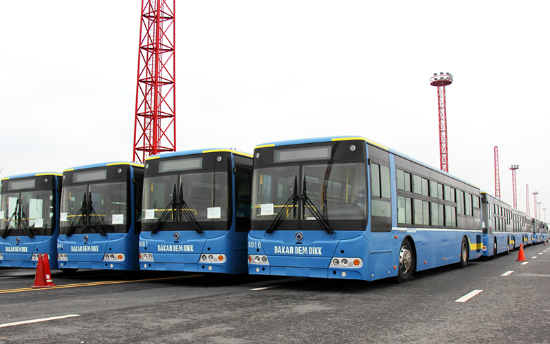 2012年瀵瑰?鎵，235台SLK6123在塞內加爾碼頭交付绯。