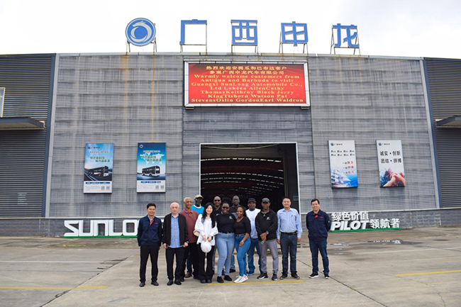 Sunlong holds training on vehicle operation skills for overseas customers